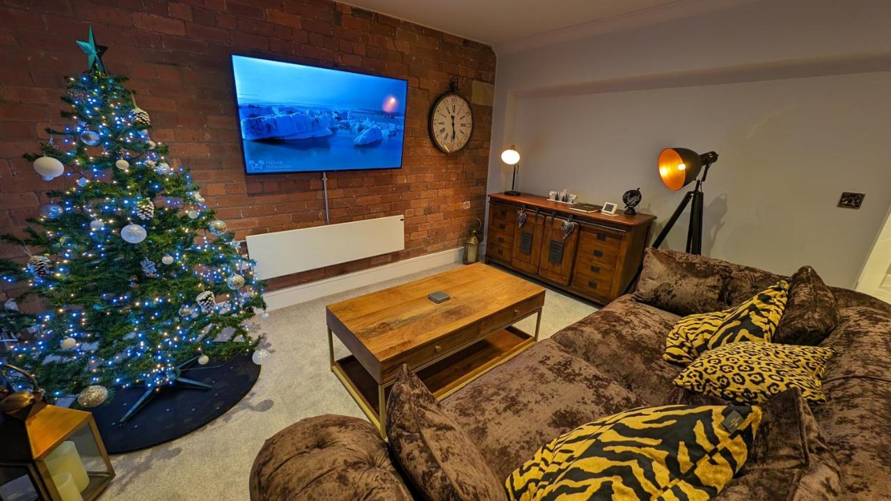 Staycation At 62a Cocoa * York